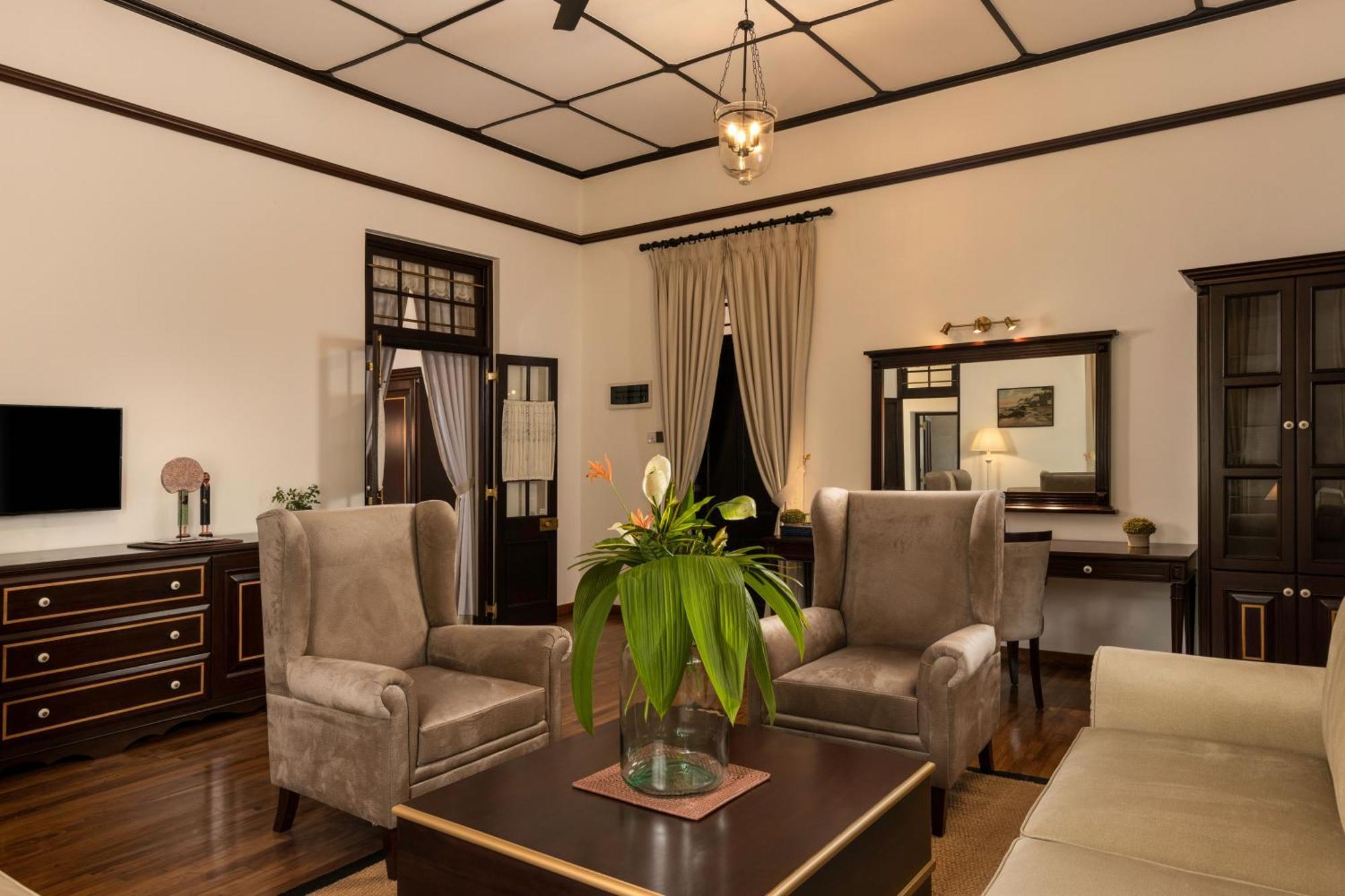 The Grand Walawwa Hotel Pinnawala  Bagian luar foto